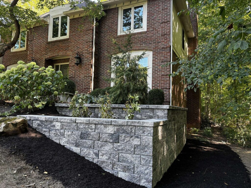 Retaining wall