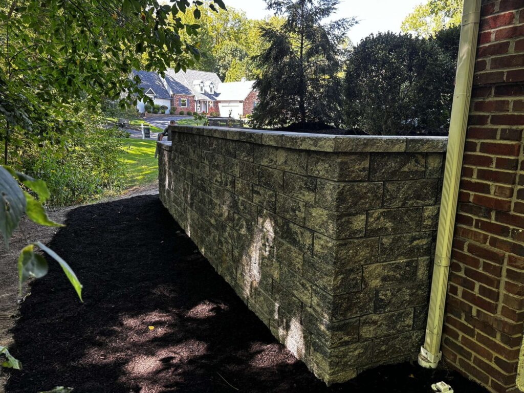 Retaining wall